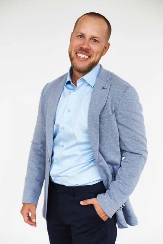 Den Unglin, founder of Solo Broker OS